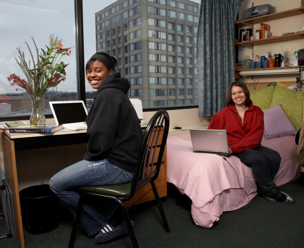 Living Expenses For International Students Studying In Canada