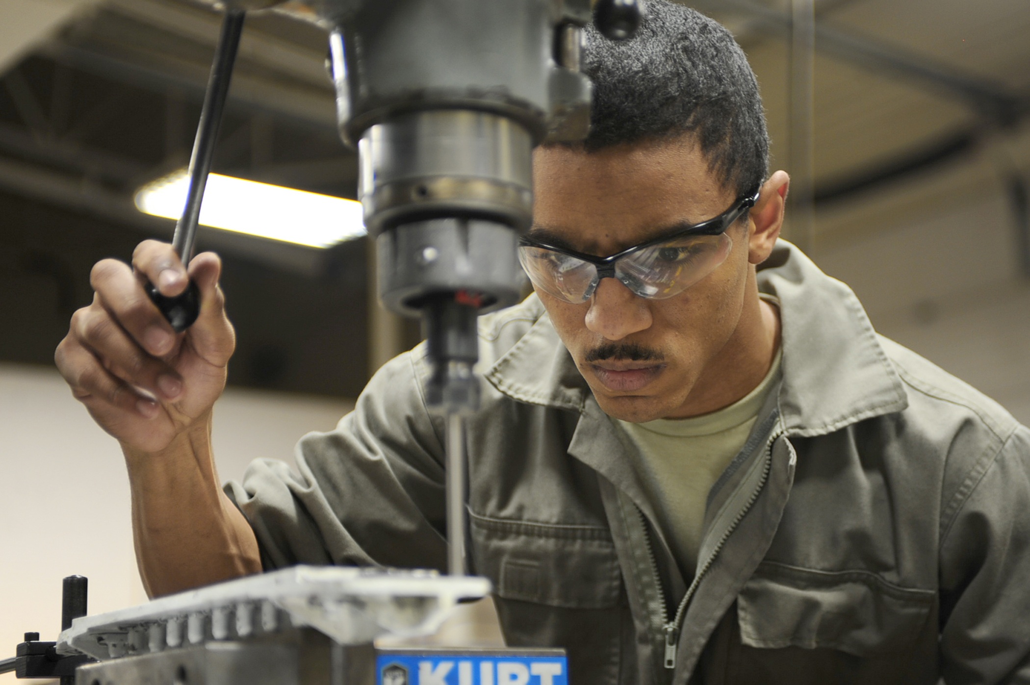 Visa-Sponsored Factory Jobs Offer Great Opportunities in Canada